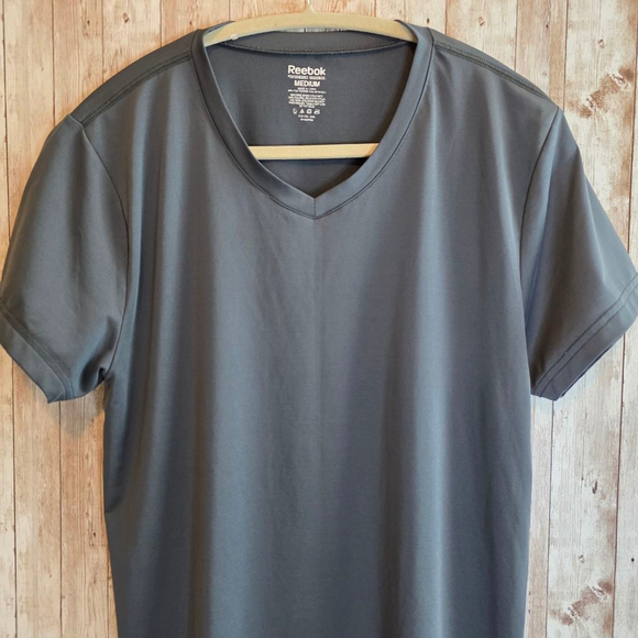 Men's Reebok Gray T-Shirt Size M - Picture 4 of 5